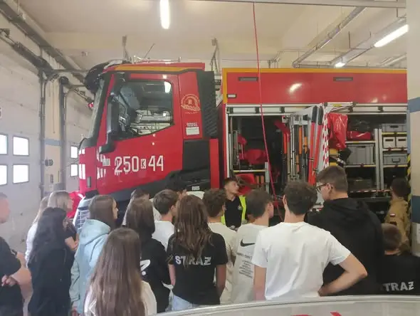 Młodzieżowa Drużyna Pożarnicza z Brzozowa na wycieczce w Krakowie