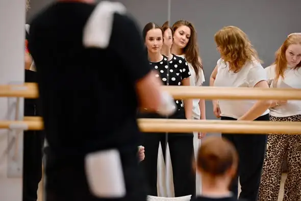 Premiera „Niesamowitych przygód dziesięciu skarpetek” w Brzozowskim Domu Kultury