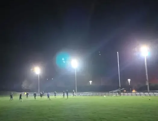 Domaradz: nowe oświetlenie treningowe na stadionie klubu Sokół