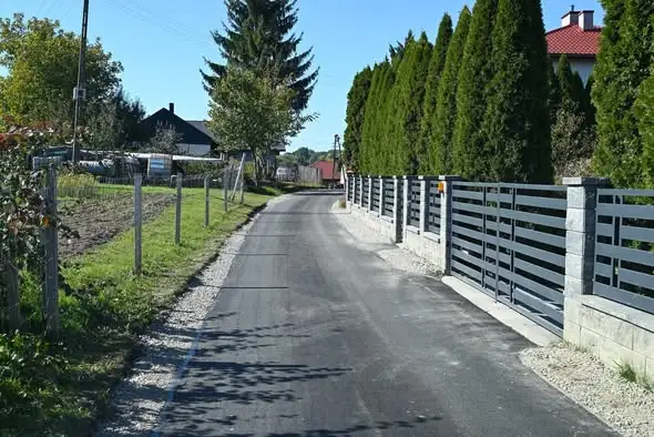 Nowy asfalt na Szubówce w Starej Wsi – zakończono przebudowę drogi