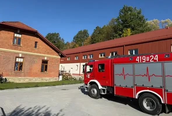 Próbna ewakuacja w przedszkolu w Dydni — ćwiczenia z udziałem strażaków OSP